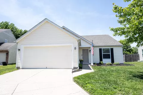 18653 Pilot Mills Dr, Noblesville, IN 46062
