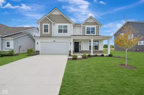 10043 Rosalee Dr, Noblesville, IN 46060