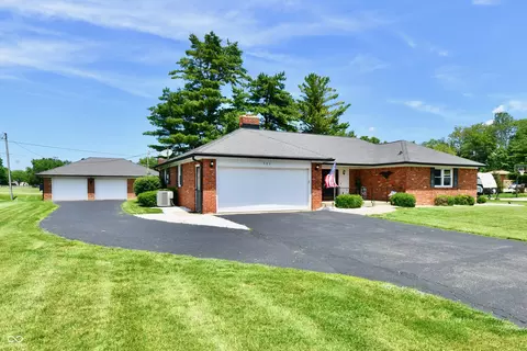 980 Broadway Dr N, Plainfield, IN 46168