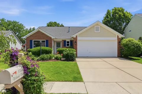 13877 Wabash Dr, Fishers, IN 46038