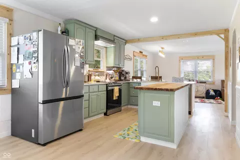 Kitchen - 7331 E 400 S, Kokomo, IN 46902 photo 1 of 5