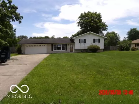 7381 W Sacramento Dr, Greenfield, IN 46140