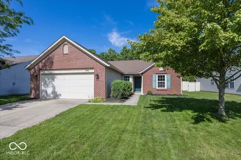 2842 Addison Meadows Ln, Indianapolis, IN 46203