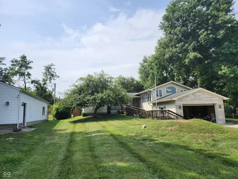 5329 W Smith Valley Rd, Greenwood, IN 46142