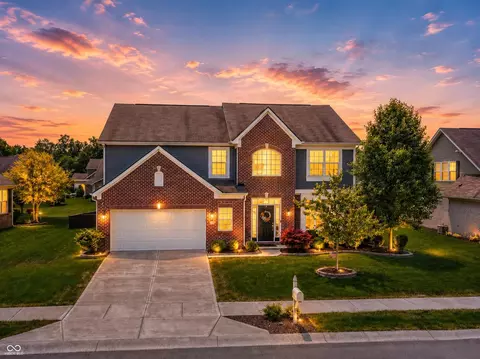 5583 W Port Dr, Mccordsville, IN 46055