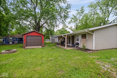 Exterior - 412 8th St, Covington, IN 47932 photo 6 of 9