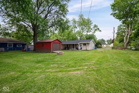 Exterior - 412 8th St, Covington, IN 47932 photo 5 of 9