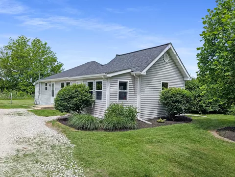 310 Wabash St, Michigantown, IN 46057