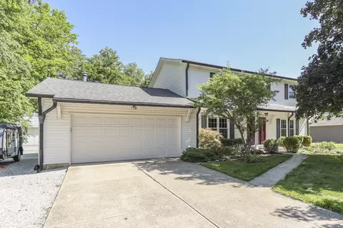 6724 W Sweet Creek Dr, New Palestine, IN 46163