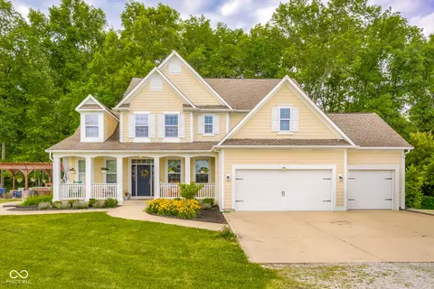 9598 W 300 S, Columbus, IN 47201