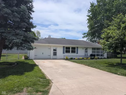 4201 W Horseshoe Dr, Muncie, IN 47302