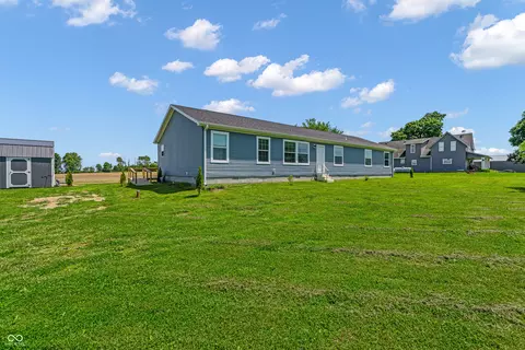 2493 S Mckinney Rd, Hillsboro, IN 47949
