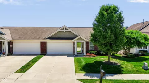 17207 Falkland Dr, Westfield, IN 46074