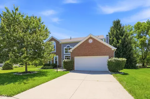 10325 Blue Fin Dr, Indianapolis, IN 46256