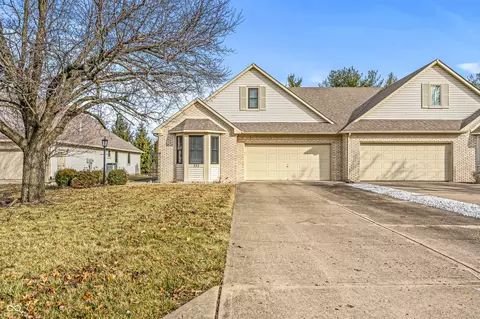353 Carriage Ln, Franklin, IN 46131