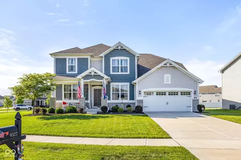 9327 Cobble Ct, Avon, IN 46123