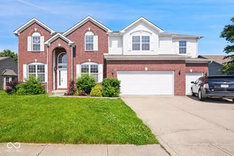 5682 W Port Dr, Mccordsville, IN 46055