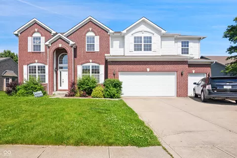 5682 W Port Dr, Mccordsville, IN 46055