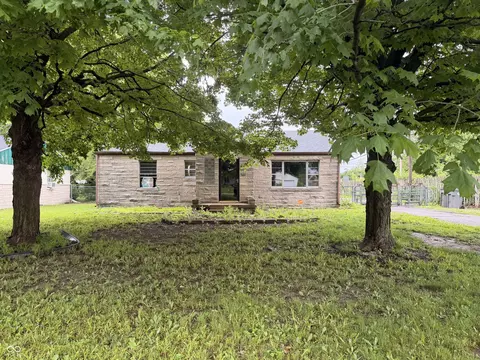 39 Burbank Rd, Indianapolis, IN 46219
