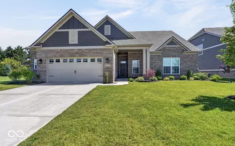 11512 Flynn Pl, Noblesville, IN 46060