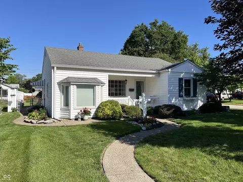 1962 Macarthur Ln, Speedway, IN 46224