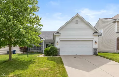 15206 High Timber Ln, Noblesville, IN 46060