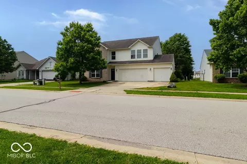 3508 Limelight Ln, Whitestown, IN 46075