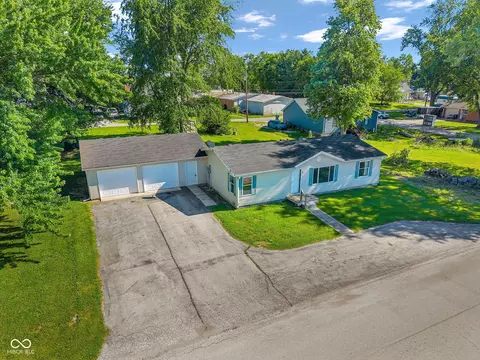 6121 North St, Stilesville, IN 46180