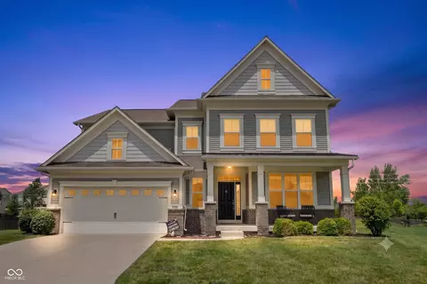 7727 Tanager Ct, Zionsville, IN 46077