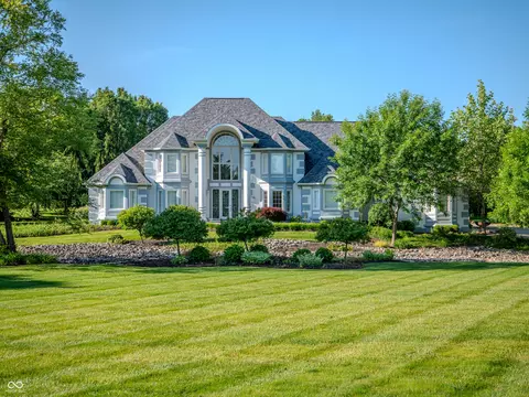 4115 Golden Grove Rd, Greenwood, IN 46143