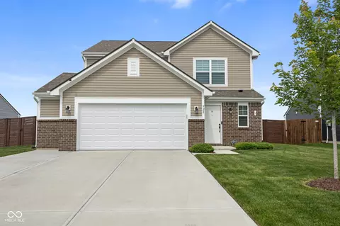 928 Borealis Dr, Franklin, IN 46131