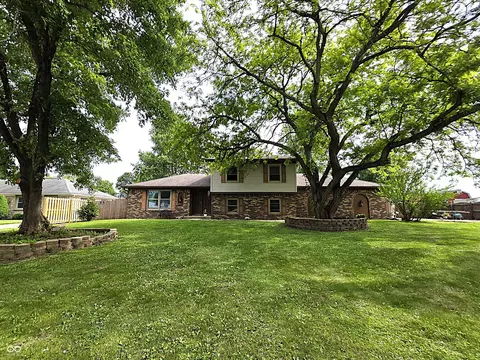 10815 Melissa Ann Dr, Indianapolis, IN 46234