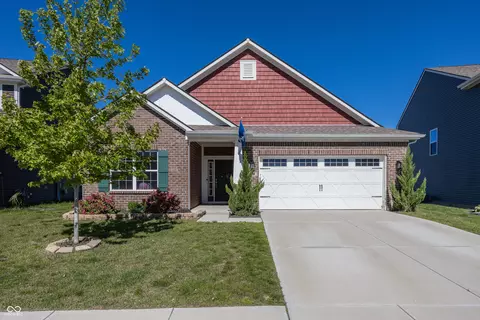 5412 Maywood Dr, Whitestown, IN 46075