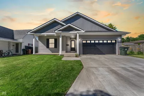 721 W Cross St, Brownstown, IN 47220