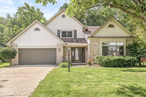 7701 Garrick St, Fishers, IN 46038
