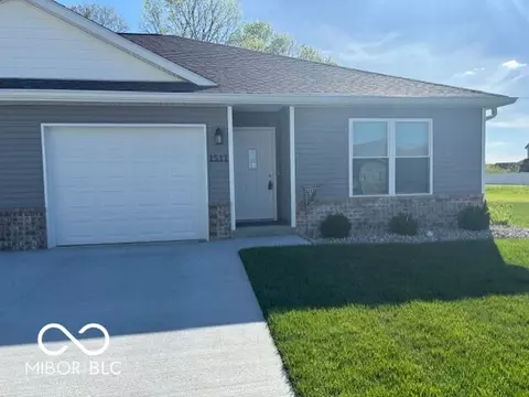1511 Coen Ct, Columbus, IN 47201