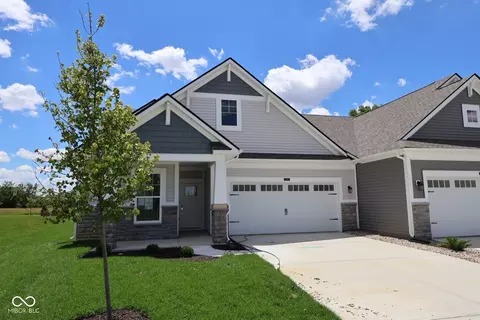 5540 Aspen Wood Ln, Indianapolis, IN 46239