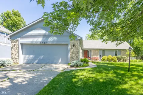 8050 Clearwater Dr, Indianapolis, IN 46256