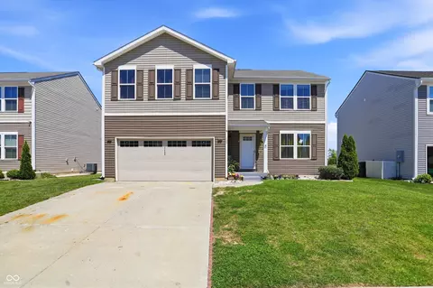 127 Dietz Dr, Greenwood, IN 46143