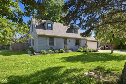 1517 E 43rd St, Anderson, IN 46013