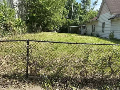 1047 Eugene St, Indianapolis, IN 46208 photo 3