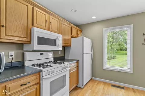 Kitchen - 594 E Harrod Rd, Austin, IN 47102 photo 2 of 3