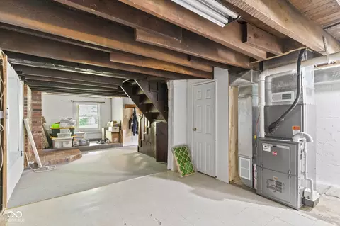 Entry Way - 594 E Harrod Rd, Austin, IN 47102 photo 6 of 7