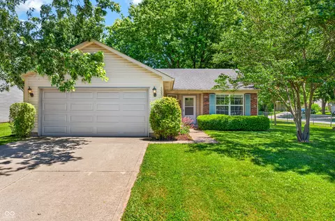 4005 Willow Ct, Franklin, IN 46131