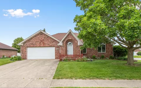671 Jackson St, Brownsburg, IN 46112