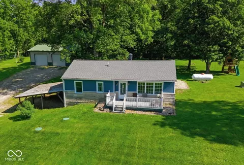 4562 W Division Rd, Morgantown, IN 46160