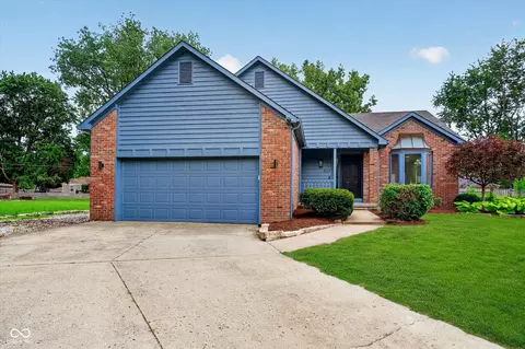 8425 Carthay Cir, Fishers, IN 46038