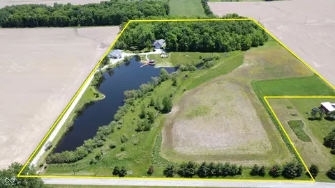 938 N County Road 275 E, New Castle, IN 47362