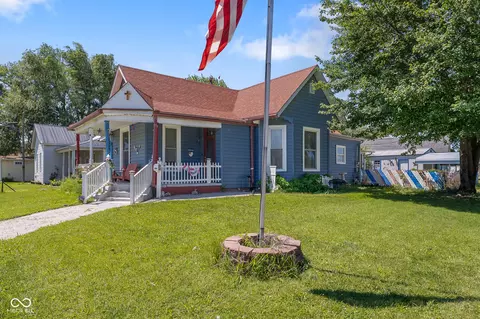 202 W Laurel St, Seymour, IN 47274