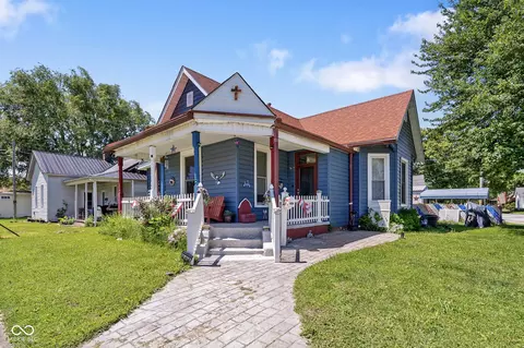 202 W Laurel St, Seymour, IN 47274
